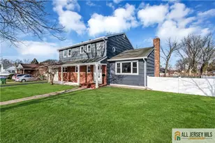 27 Sheppard Pl, Edison, NJ 08817 - Photo 11