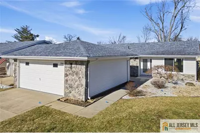 398 Fuchsia Plaza #398C, Monroe Township, NJ 08831 - Photo 5