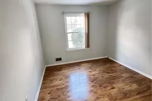 15 Hanover Square, Middlesex, NJ 08846 - Photo 11