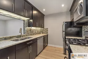 309 Stratford Pl, Bound Brook, NJ 08805 - Photo 9