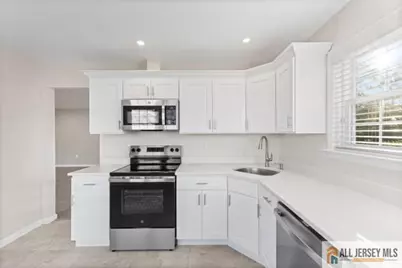 18 Benjamin Franklin Drive, Monroe Township, NJ 08831 - Photo 15