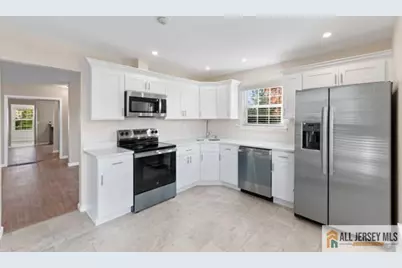 18 Benjamin Franklin Drive, Monroe Township, NJ 08831 - Photo 13