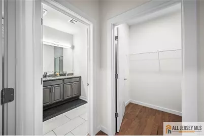 712 Lorhan Drive #7712, Piscataway Township, NJ 08854 - Photo 17
