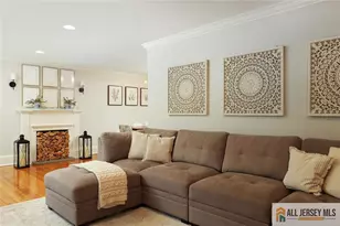 25 Beverly Ct, Metuchen, NJ 08840 - Photo 7