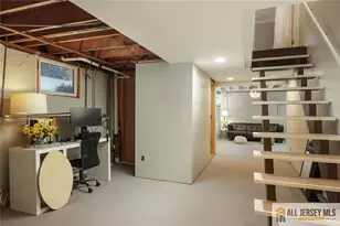 25 Beverly Ct, Metuchen, NJ 08840 - Photo 21