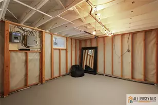 25 Beverly Ct, Metuchen, NJ 08840 - Photo 25