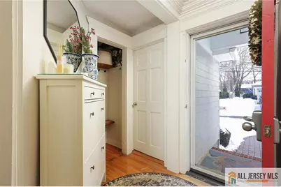25 Beverly Court, Metuchen, NJ 08840 - Photo 5