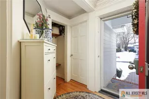 25 Beverly Ct, Metuchen, NJ 08840 - Photo 5