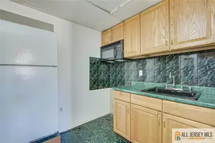 12 E William St, Fords, NJ 08863 - Photo 21