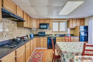 12 E William St, Fords, NJ 08863 - Photo 13