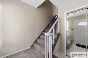 17 Dorchester Dr, Monroe Township, NJ 08831 - Photo 3