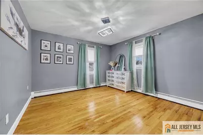 165 Crescent Avenue, Woodbridge Township, NJ 07095 - Photo 11