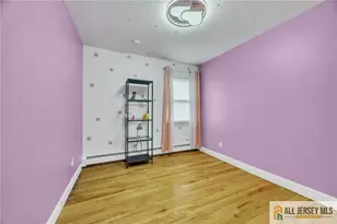 165 Crescent Ave, Woodbridge Township, NJ 07095 - Photo 13