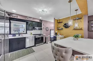 165 Crescent Ave, Woodbridge Township, NJ 07095 - Photo 7