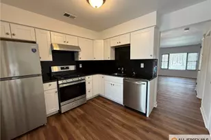 123 Aspen Dr, North Brunswick Township, NJ 08902 - Photo 5