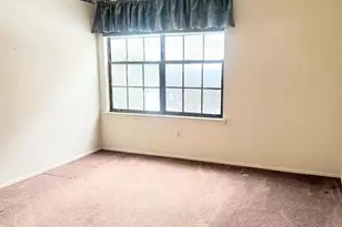 102 Keystone Ct, Edison, NJ 08817 - Photo 9