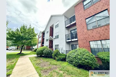 102 Keystone Court, Edison, NJ 08817 - Photo 1