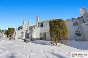 303 Maplecrest Rd, Edison, NJ 08820 - Photo 37