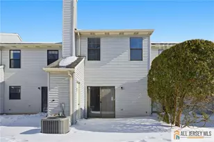 303 Maplecrest Rd, Edison, NJ 08820 - Photo 35