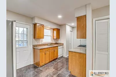 11 Hyde Avenue, Iselin, NJ 08830 - Photo 7