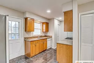 11 Hyde Ave, Iselin, NJ 08830 - Photo 7