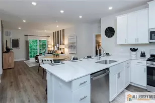 27101 Radford Ct, Monroe Township, NJ 08831 - Photo 5