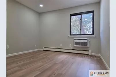 645 Cricket Lane, Woodbridge Township, NJ 07095 - Photo 11