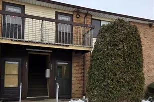 645 Cricket Ln, Woodbridge Township, NJ 07095 - Photo 1