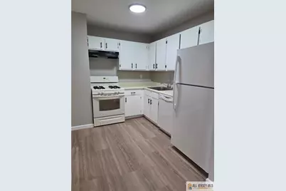 645 Cricket Lane, Woodbridge Township, NJ 07095 - Photo 5