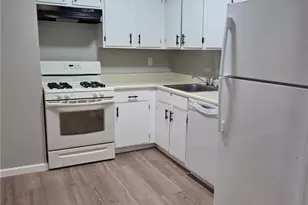 645 Cricket Ln, Woodbridge Township, NJ 07095 - Photo 5