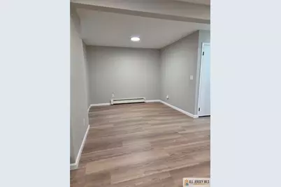 645 Cricket Lane, Woodbridge Township, NJ 07095 - Photo 13