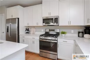 160 Leona Stewart Ln, Pennington, NJ 08534 - Photo 11