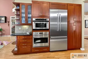 38 Edgemere Dr, South Brunswick Township, NJ 08824 - Photo 15