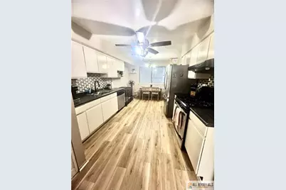 106 Edison Glen Terrace #106, Edison, NJ 08837 - Photo 5