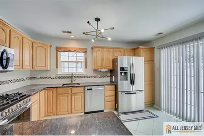 401 Pheasant Run, South Brunswick Township, NJ 08852 - Photo 15