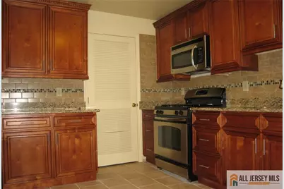 1218 Plymouth Road, North Brunswick Township, NJ 08902 - Photo 7