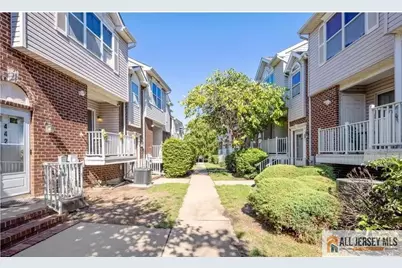 468 Great Beds Court, Perth Amboy, NJ 08861 - Photo 3