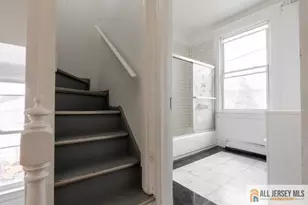 410 Chadwick Ave, Newark, NJ 07112 - Photo 5