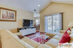 2208 Cypress Ln, East Brunswick Township, NJ 08816 - Photo 9