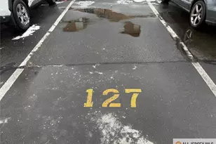 1302 N Oaks Blvd, North Brunswick Township, NJ 08902 - Photo 3