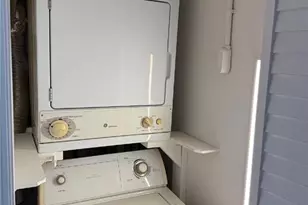 1302 N Oaks Blvd, North Brunswick Township, NJ 08902 - Photo 15