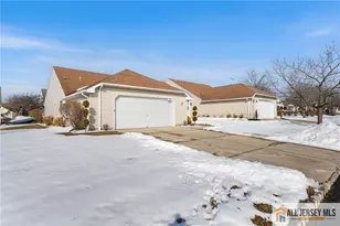 792 Pompton Rd, Monroe Township, NJ 08831 - Photo 1