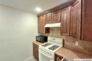 1209 Harbor Club Dr, Sayreville, NJ 08859 - Photo 3