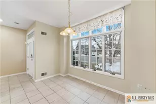 31 Whitehall Rd, Monroe Township, NJ 08831 - Photo 7