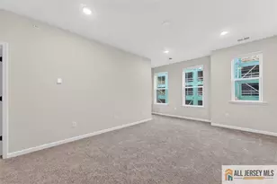 505 Sadie Cir, New Brunswick, NJ 08901 - Photo 13