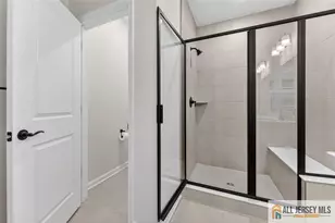 505 Sadie Cir, New Brunswick, NJ 08901 - Photo 17