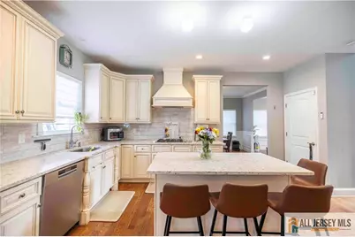 628 New Dover Road, Colonia, NJ 07067 - Photo 7