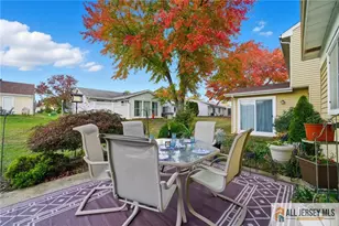 376 Stirling Dr, Monroe Township, NJ 08831 - Photo 29