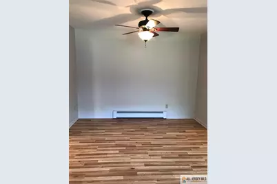 819 Cricket Lane, Woodbridge Township, NJ 07095 - Photo 7