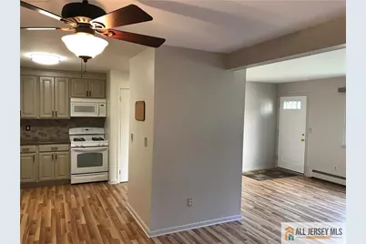 819 Cricket Lane, Woodbridge Township, NJ 07095 - Photo 5